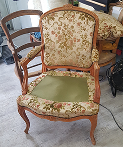 Restauration textile de fauteuils à Orchies